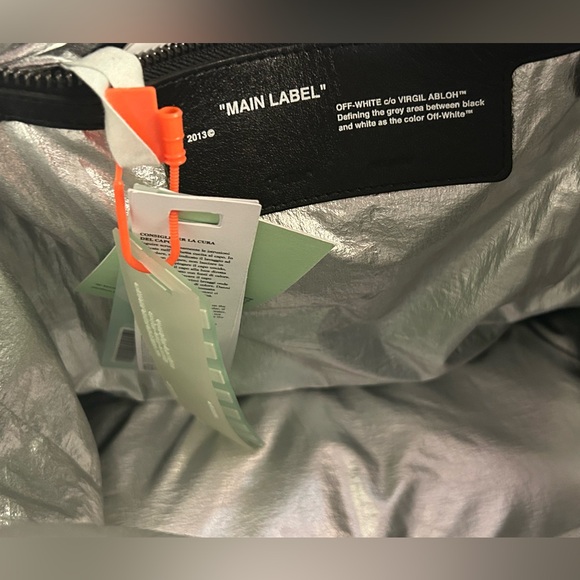 Off-white silver puffer bag - Picture 5 of 8